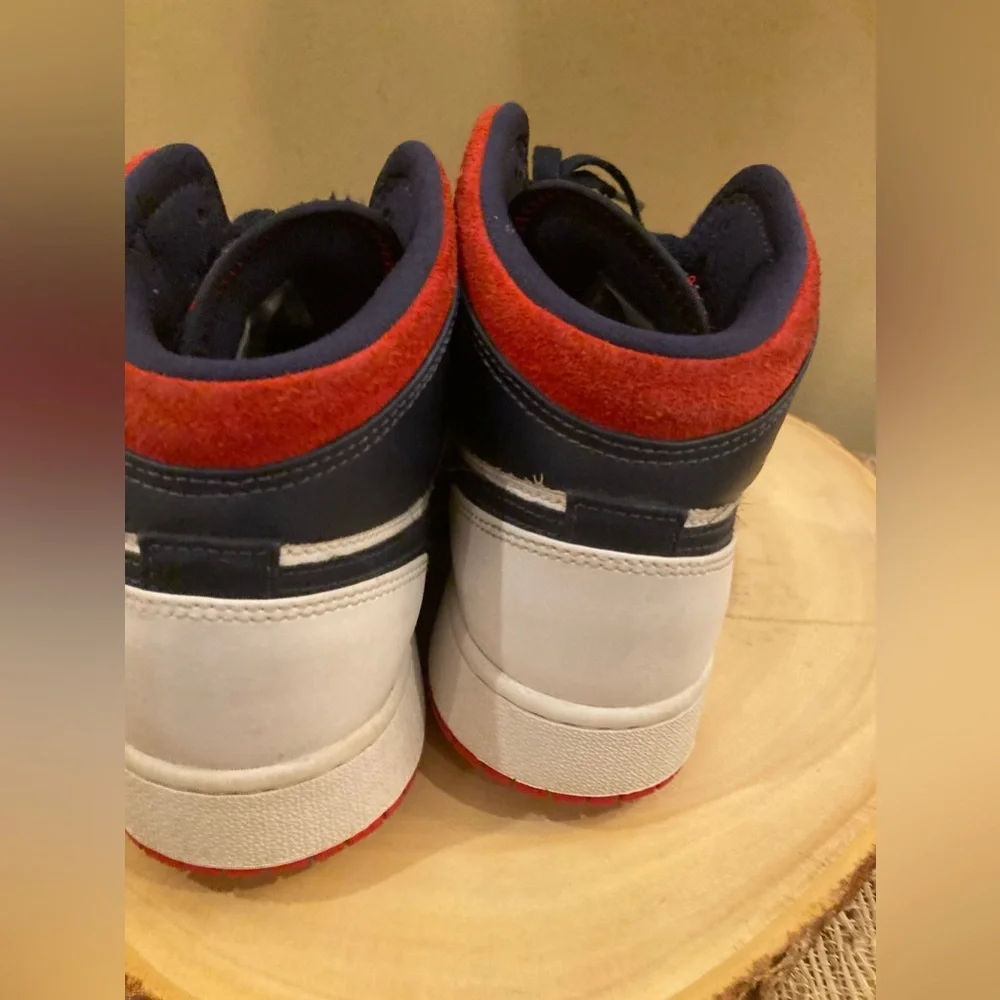 Nike Air Jordan White Navy Blue Red‎ Mid BQ6931-104 Youth 7Y